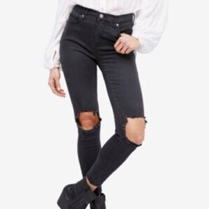 Free People Black Distressed Skinny Jeans Size 24